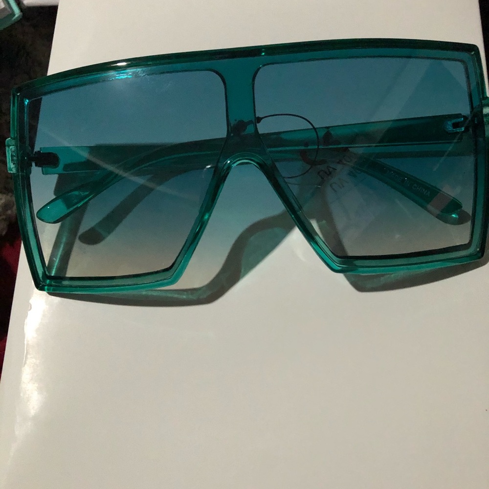 Oversized neon square fashion sunglasses